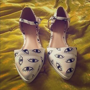 FUN AND UNIQUE EYBALL SHOES